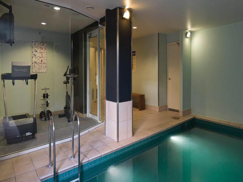 Adina Apartment Hotel South Yarra Мелбърн Екстериор снимка