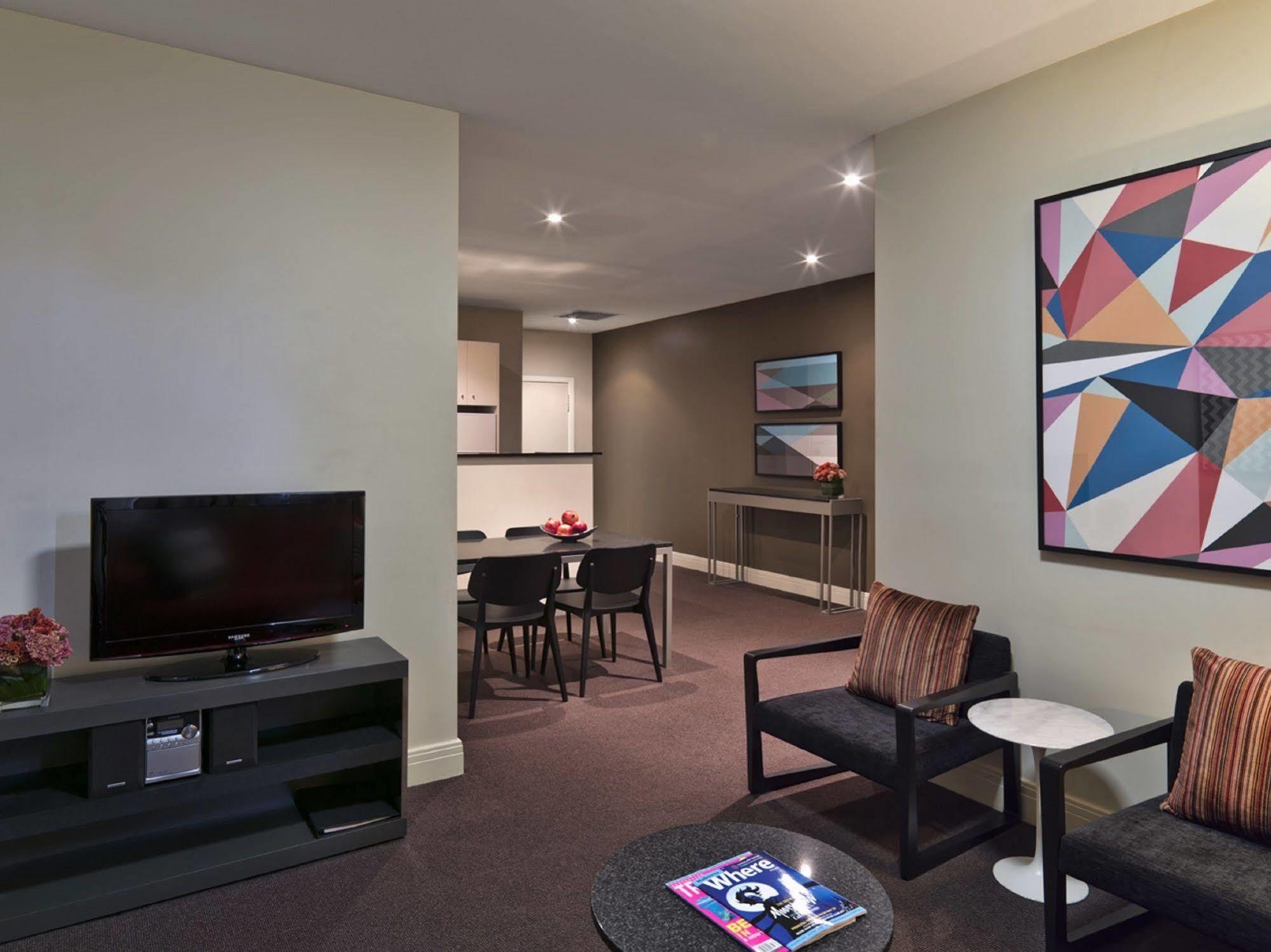 Adina Apartment Hotel South Yarra Мелбърн Екстериор снимка